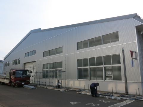 YKKAP北海道工場 金属サイディングで外壁リフォーム ★MADOショップ/手稲富丘店