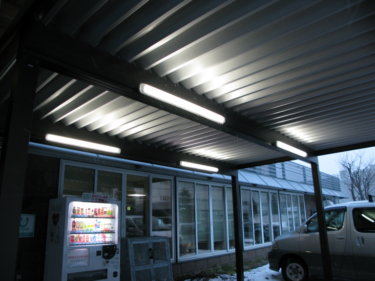 屋外用LED照明の取付